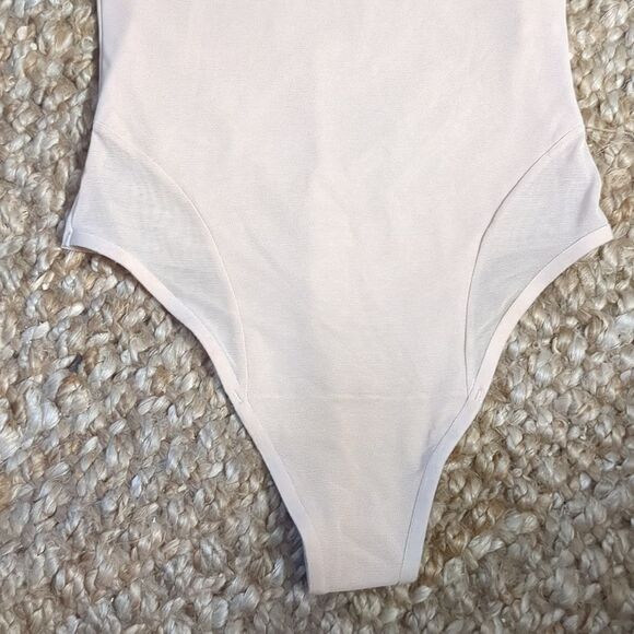 SLIMSHAPER By Miracle Brands Hi-Waist Tummy Tuck Brief Thong SM - Picture 3 of 11